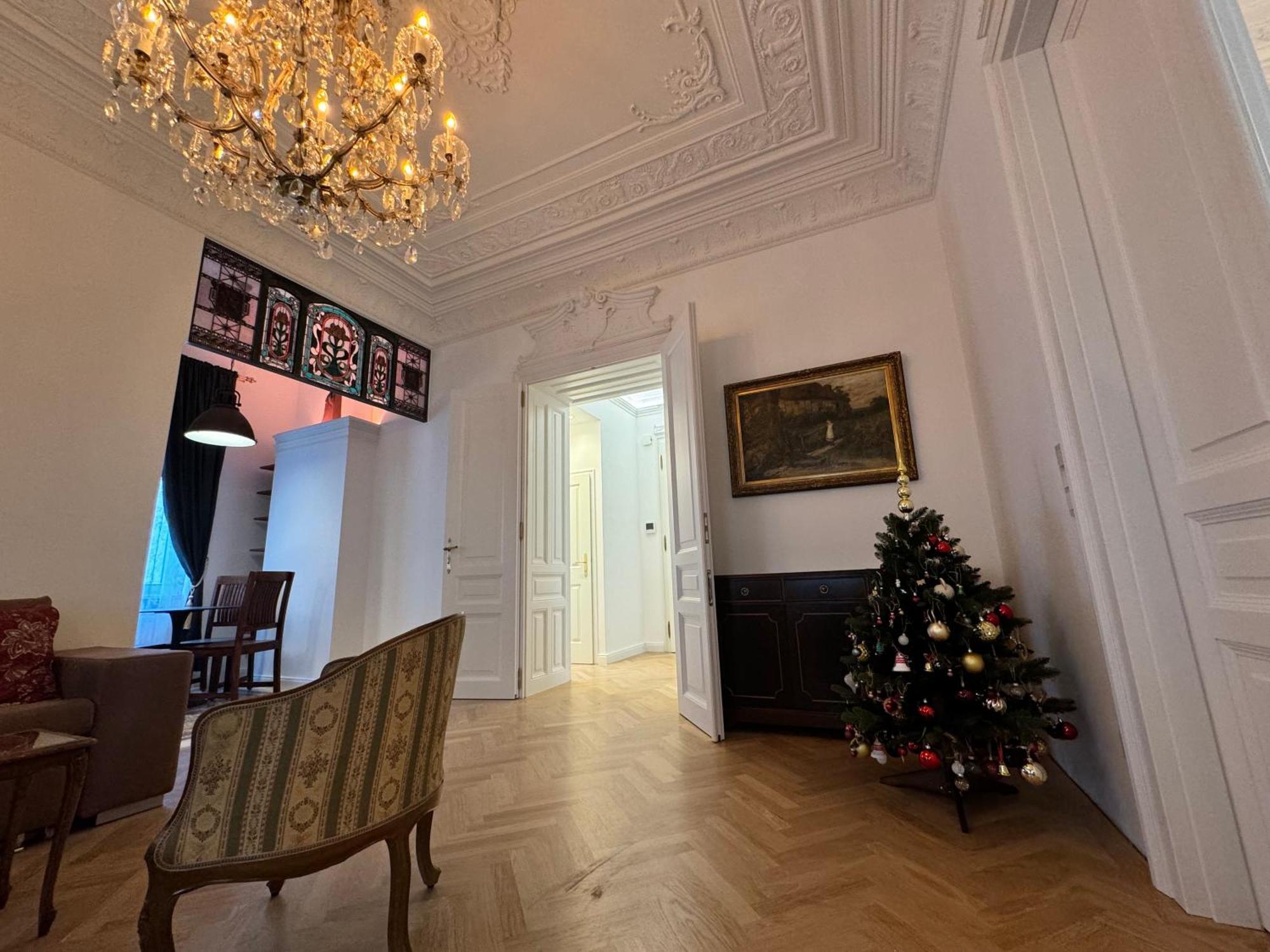 7th HEAVEN Vienna Center Apartments Buitenkant foto
