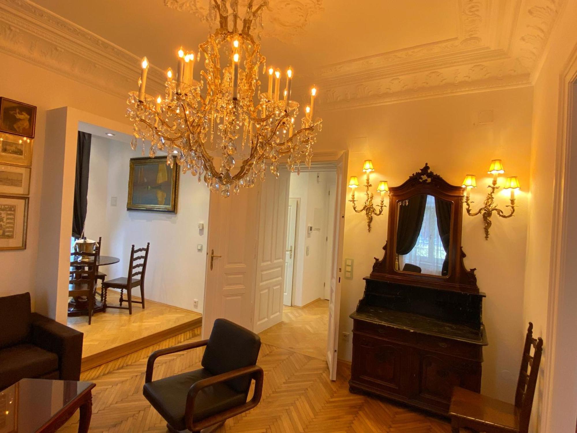 7th HEAVEN Vienna Center Apartments Buitenkant foto