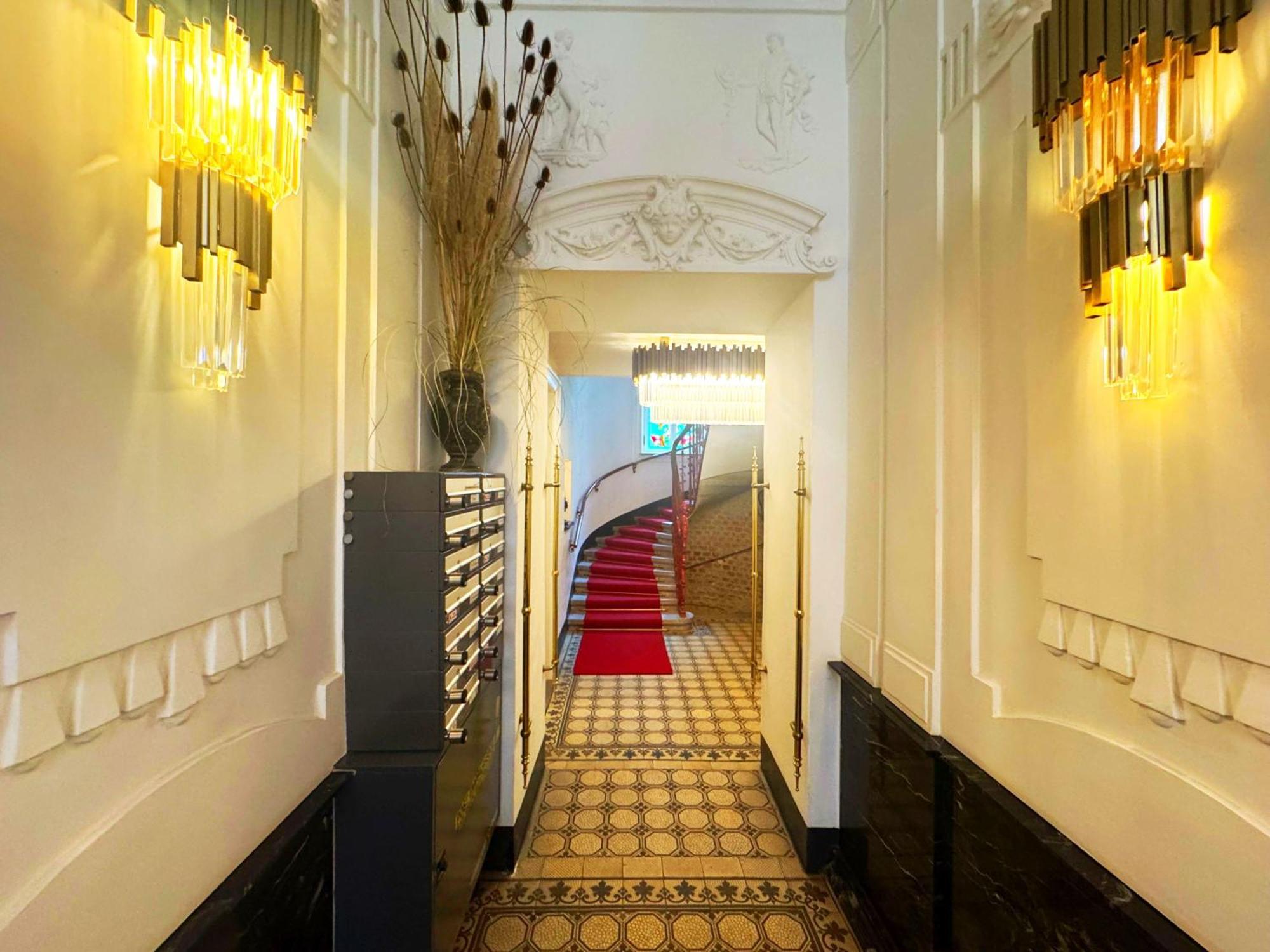 7th HEAVEN Vienna Center Apartments Buitenkant foto